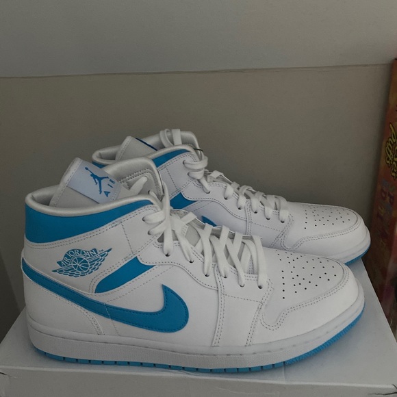 JORDAN 1 “UNC” size 12W/10.5M - Picture 2 of 2